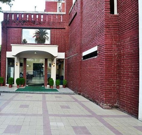 Little Chef Hotel & Restaurant